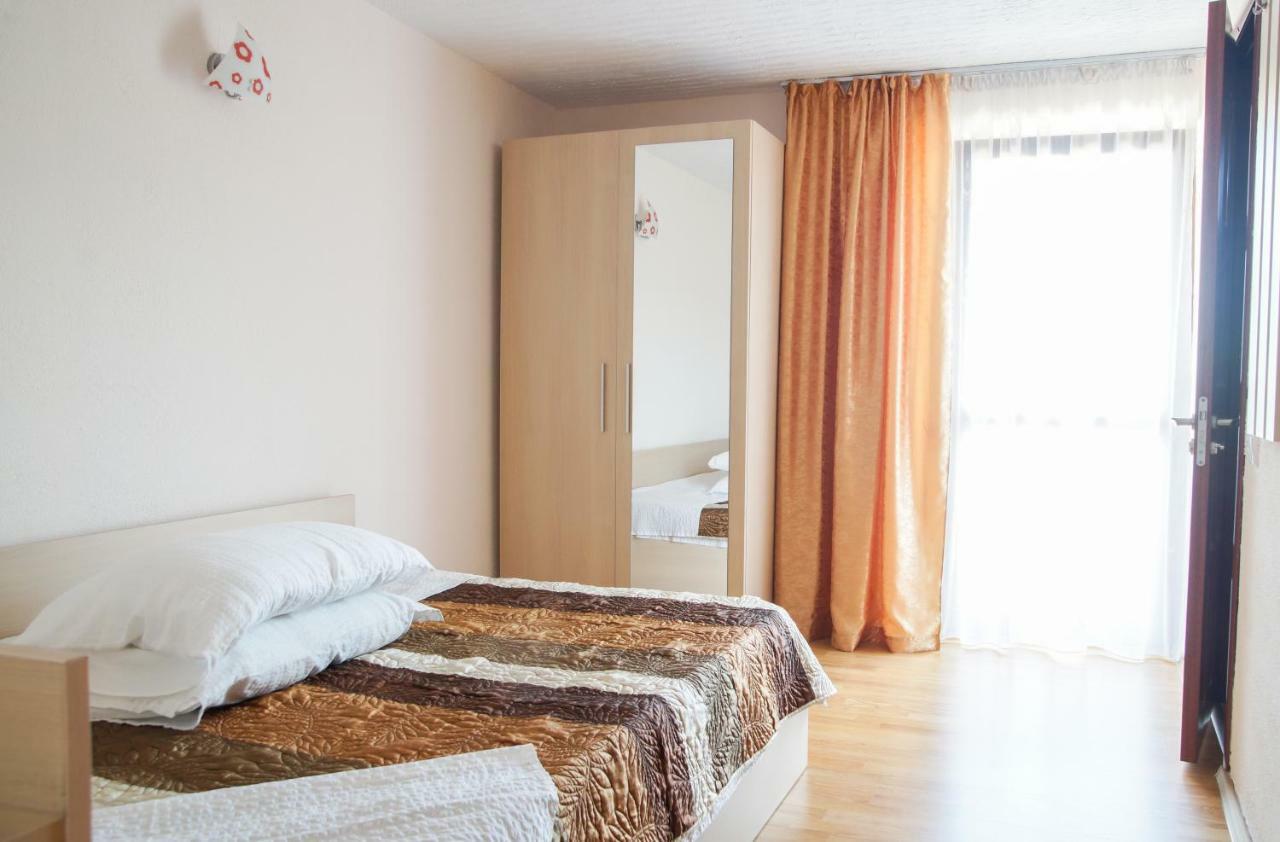 Pensiunea Nicol Hotel Valea Iasului Екстериор снимка