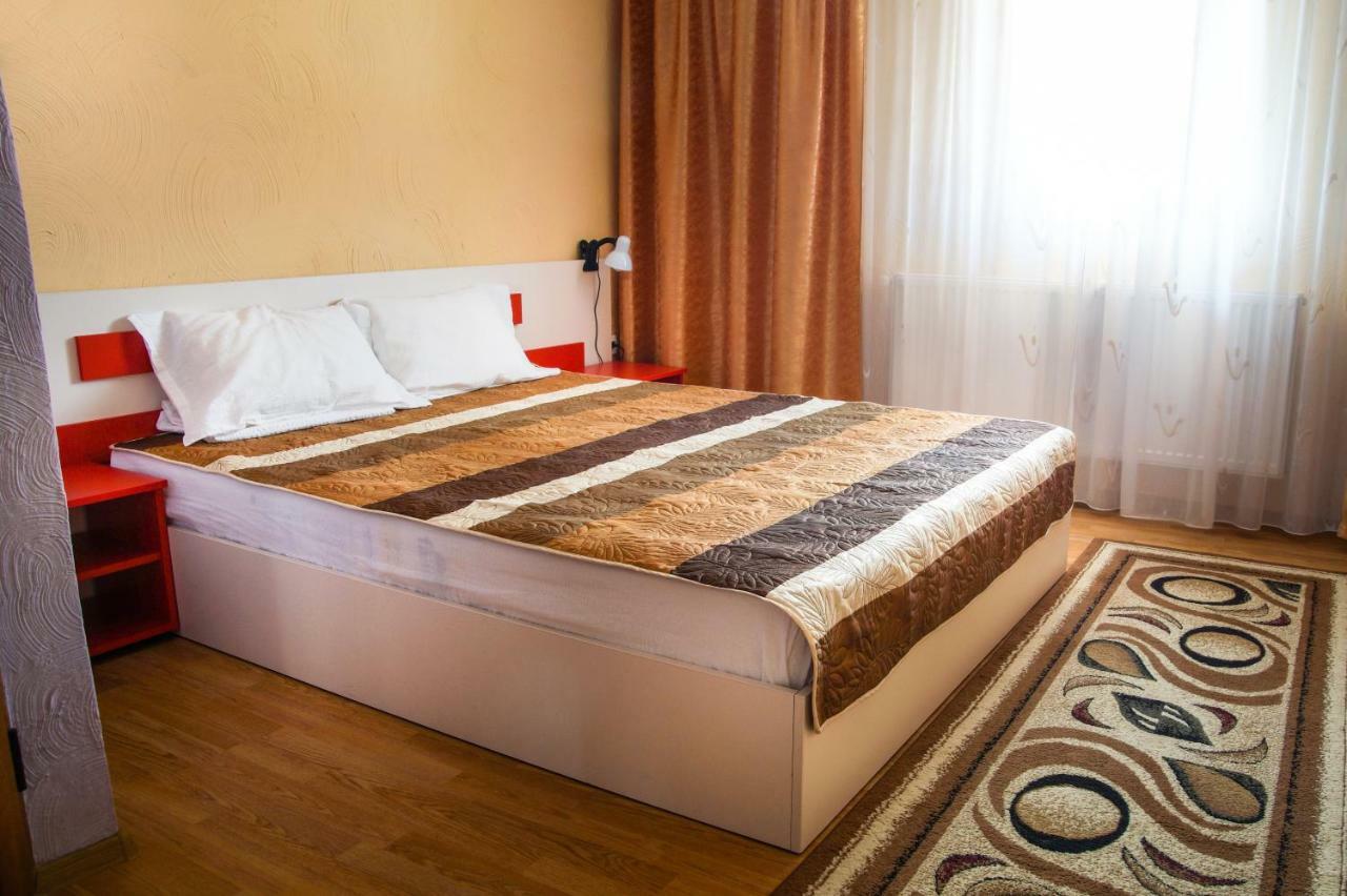 Pensiunea Nicol Hotel Valea Iasului Екстериор снимка