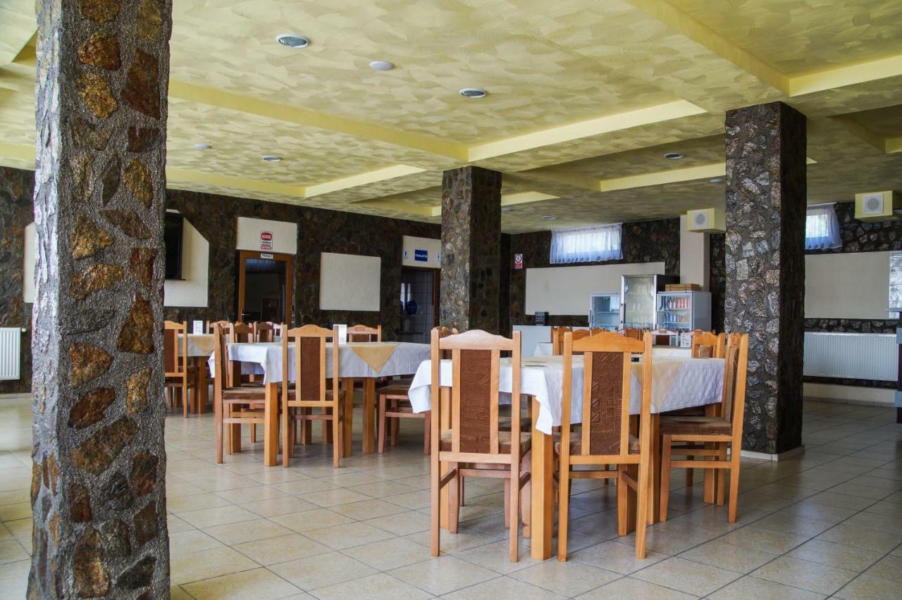 Pensiunea Nicol Hotel Valea Iasului Екстериор снимка